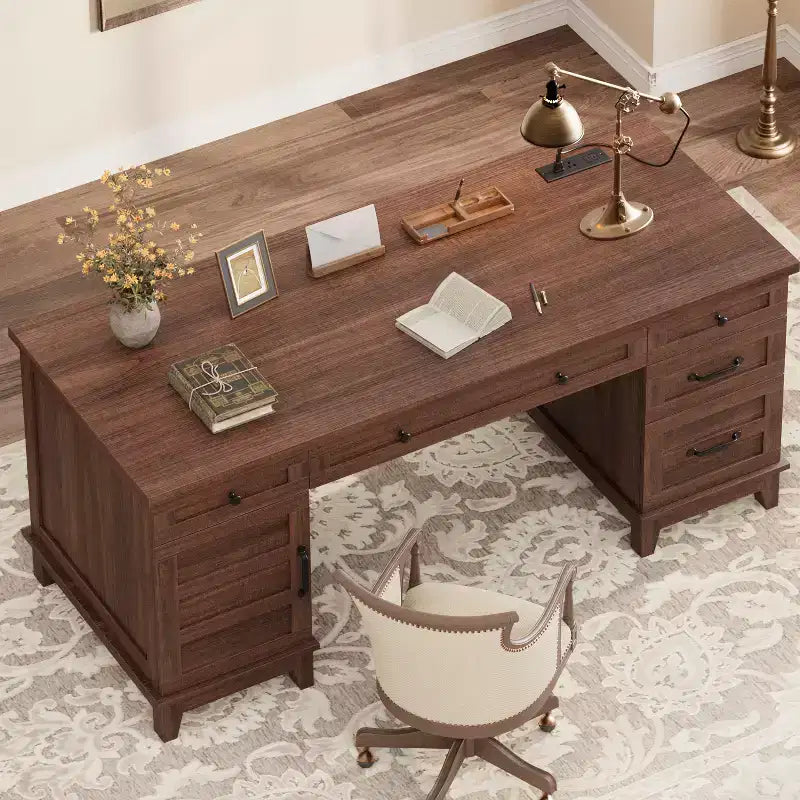 Bureau de direction avec tiroirs, bureau d'ordinateur de style rustique avec station de charge, bureau d'écriture en bois de 60 pouces avec classeur de rangement
