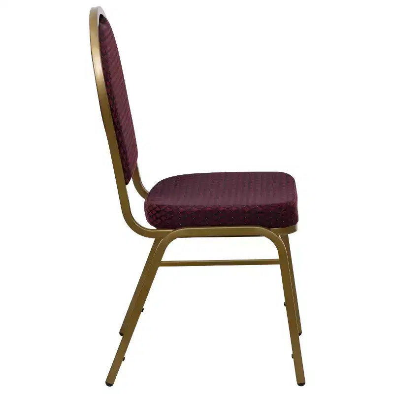 Chaise de banquet empilable à dossier dôme