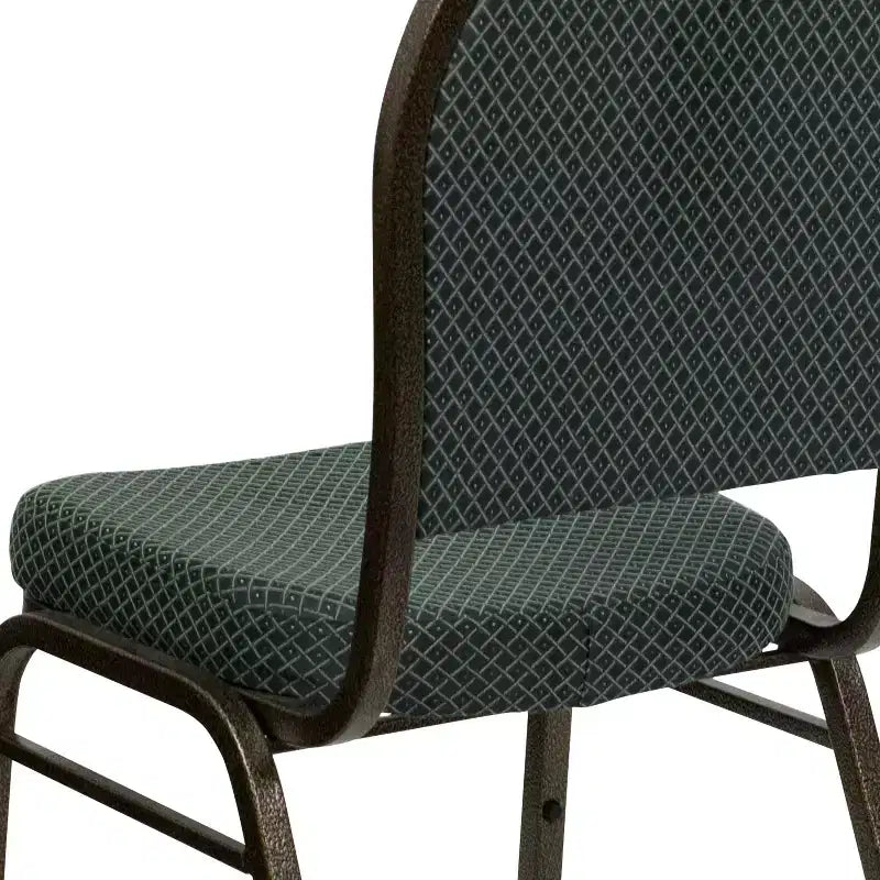 Chaise de banquet empilable à dossier dôme