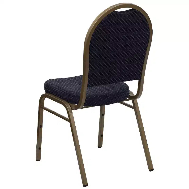 Chaise de banquet empilable à dossier dôme