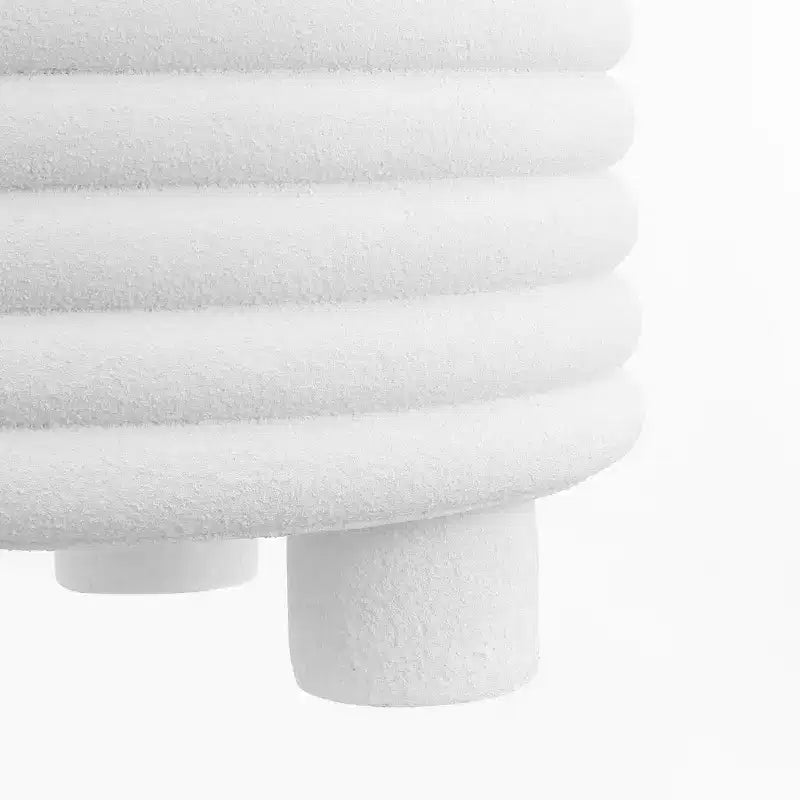 Table d'appoint minimaliste moderne à 3 pieds en forme de tambour pour l'intérieur et l'extérieur