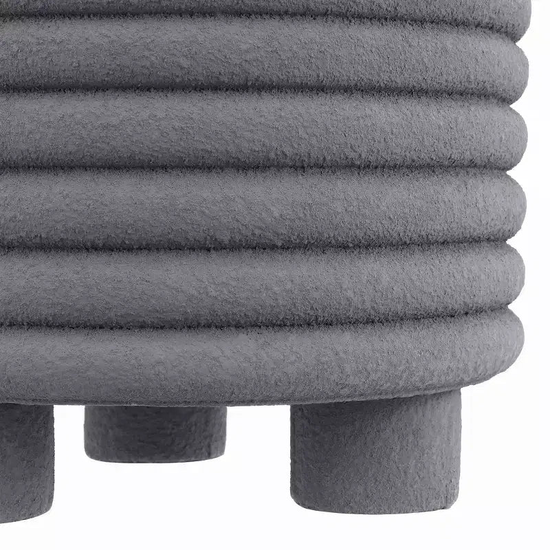 Table d'appoint minimaliste moderne à 3 pieds en forme de tambour pour l'intérieur et l'extérieur