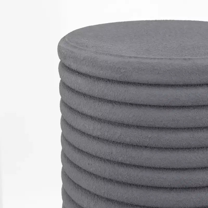 Table d'appoint minimaliste moderne à 3 pieds en forme de tambour pour l'intérieur et l'extérieur